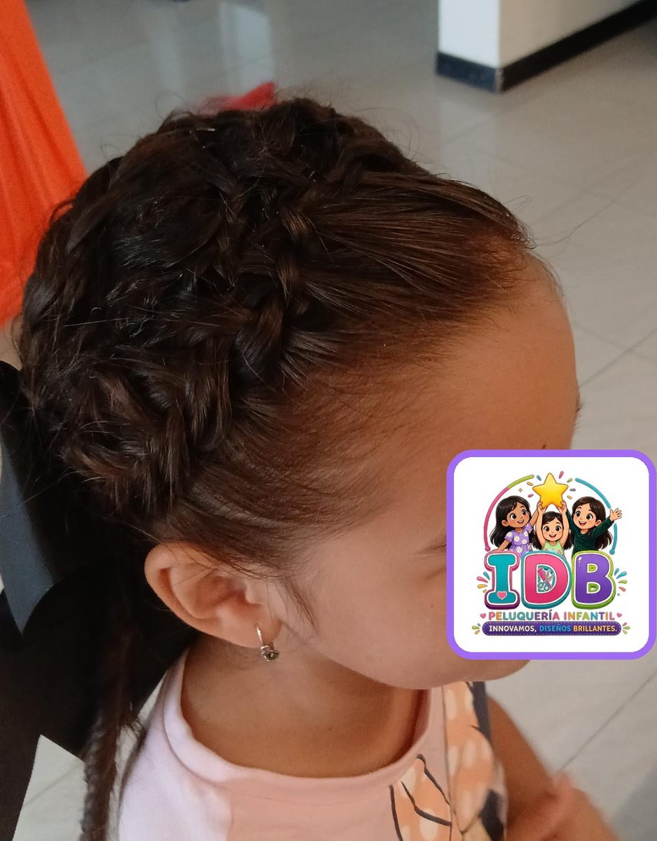 Trenzas laterales recogidas en una coleta